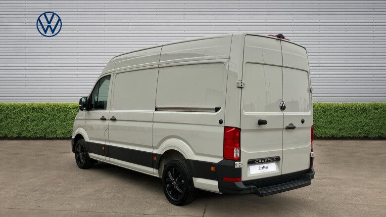 Volkswagen Crafter Cr35 Mwb Diesel Fwd 2.0 TDI 140PS Commerce Plus High Roof Van